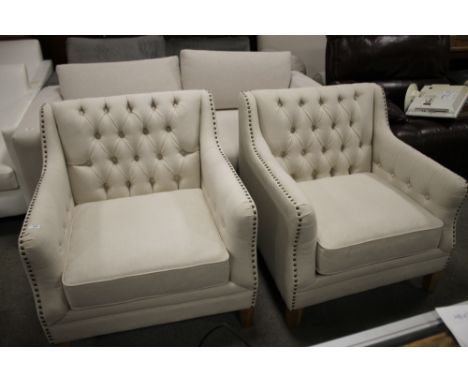 A PAIR OF MODERN UPHOLSTERED BUTTON BACKED ARMCHAIRS (2)