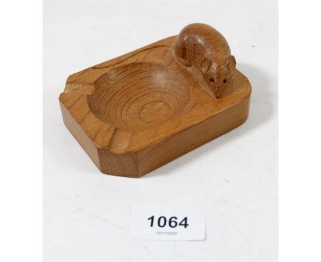 A Mouseman (Robert Thompson) ashtray, 10 x 8cm 