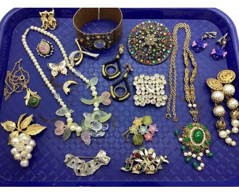 Vintage and Later Costume Jewellery, including brooches, earrings, necklaces, bangle :- One Tray