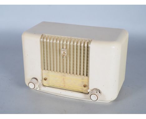 Philips Philetta 54K BD233U-K um 1953Röhrenradio mit 5 Röhren, Mittelwelle, Kurzwelle und UKW (FM). 6 Kreise AM und 8 Kreise 