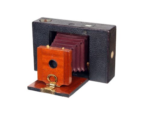 A Kodak Folding Bull’s Eye No.2 Camera, serial no. 4779, body, G-VG, lens, G, some light fungus 