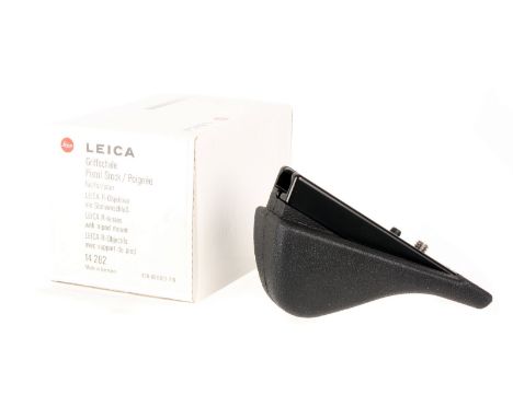 A Leitz Pistol Stock Grip, for Leitz R lenses with tripod mount, E, in maker’s box