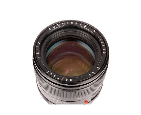 A Leitz Summicron-R f/2 90mm Lens, E55, black, serial no. 3426697, body, G-VG, elements, G, some internal haze towards rear a