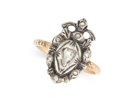 AN ANTIQUE DIAMOND RING, EARLY 19TH CENTURY in yellow gold and silver, set with a pear shaped rose cut diamond accented by fu