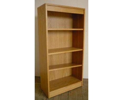 Modern light oak effect bookcase with three adjustable shelves (123cm x 30cm x 62cm) 