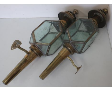 Pair of unusual Limehouse Lamp Co. carriage lamps with bevelled and etched glass panels and wall mounting brackets 