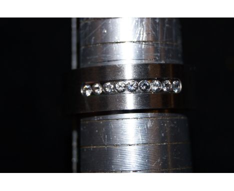 Gents Titanium Ring set with 9 White Stones, Size Z