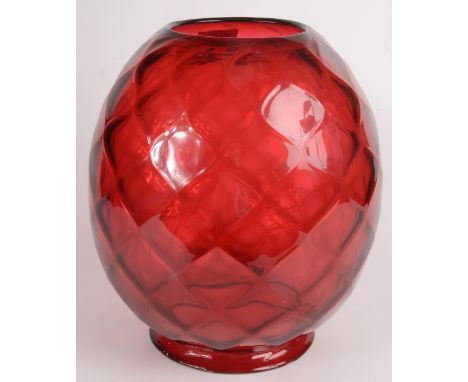 A large cranberry glass lamp shade, early 20th century, height 28cm, diameter 22cm. 
