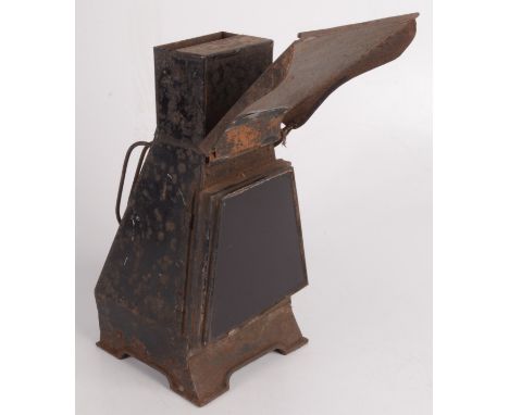 The Rubralux dark room oil lamp, inscribed 'Lancaster's Patent No.1565', height 28.5cm.