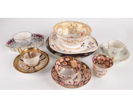 A Samson porcelain spoon tray, 19th century, 19.5 x 14cm, a cup and saucer, 18th century, with purple and gilt floral sprays,