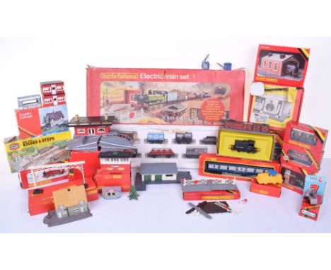 Quantity of Hornby Railways 00 Gauge including ,Boxed R.253 0-4-0 Diesel Dock Shunter, R.052 L.M.S. 0-6-0T Jinty Loco, unboxe