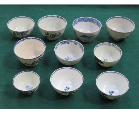 TEN VARIOUS EARLY BLUE AND WHITE CERAMIC TEA BOWLS INCLUDING WORCESTER 
