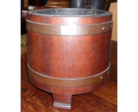 Oak coopered planter