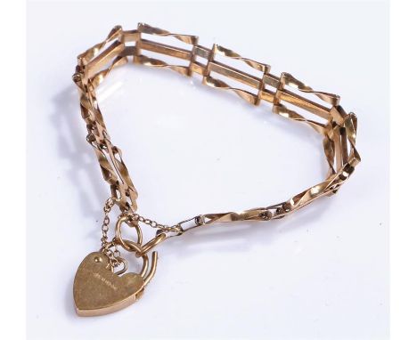 9 carat gold gate bracelet, with padlock clasp, 7.5 grams