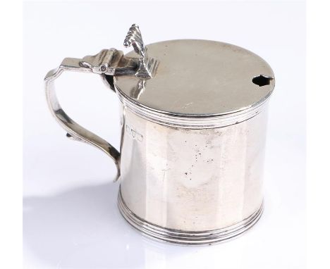 Edward VII silver drum mustard, maker Chester 1909, maker Haseler Brothers -Edward John Haseler & Noble Haseler, the hinged t
