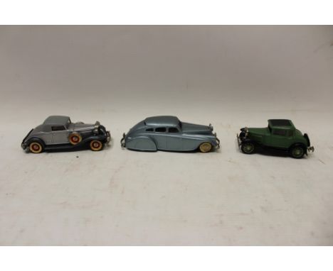 Diecast Brooklin Models 1930 Ford Model A Coupe, 1932 Packard Light 8, 1933 Pierce Arrow Silver Arrow – all boxed (3)
