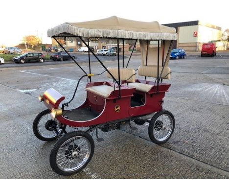 Replica of a 1901 Oldsmobile, 6.25hp 1 cylinder engine, Registration No. YNO 181L, this interesting replica Veteran car has b