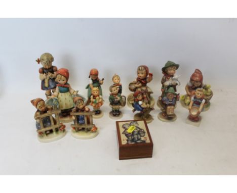 Collection fourteen Goebel / Hummel figures (14)