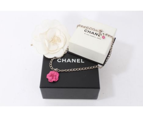 Chanel Camélia necklace, the pink enamelled flower pendant with CC logo on bottom petal and on back of flower, on metal chain