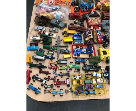 A COLLECTION OF DIE CAST AND OTHER TOY VEHICLES, A PELHAM PUPPET CATERPILLAR, CINDY DOLLS AND TWO BOXED AIRCRAFT KITS.