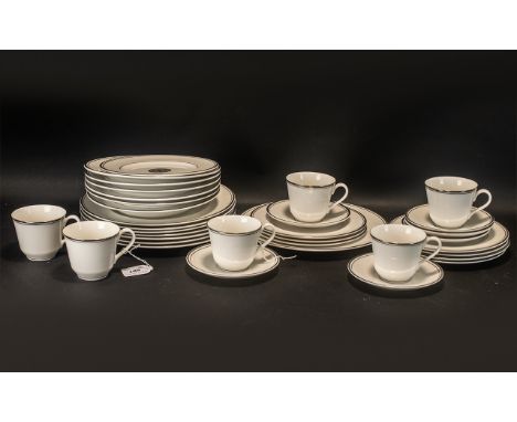 Royal Doulton 'New Romance' Dinner Service comprising 8 x 10" Dinner Plates, 8 x 8" Side Plates; 6 cups, 6 saucers and 6 bowl