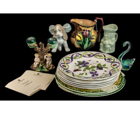 A Small Collection of Assorted Pottery, comprising of a set of six Wedgwood plates 'The Flower Artists of Kew' with certifica