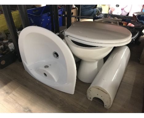 TOILET AND WASH BASIN (WHITE)
