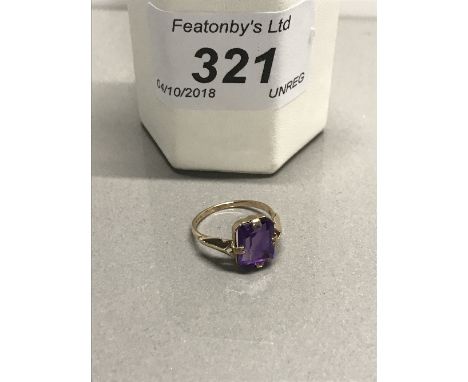 9CT GOLD RING WITH LARGE AMETHYST STONE