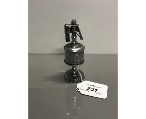 VINTAGE TABLE LIGHTER