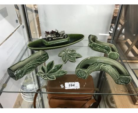 5 WADE ITEMS AND VINTAGE CAR TRAY