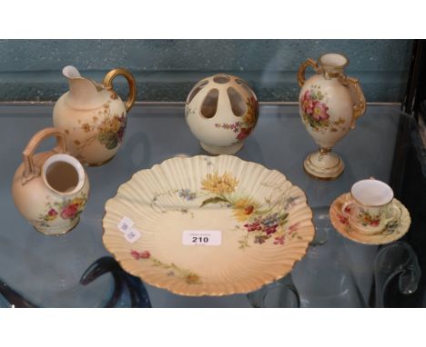 Collection of Royal Worcester blush ivory etc 