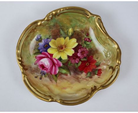 Royal Worcester scalloped edge pin tray signed Freeman&nbsp; 