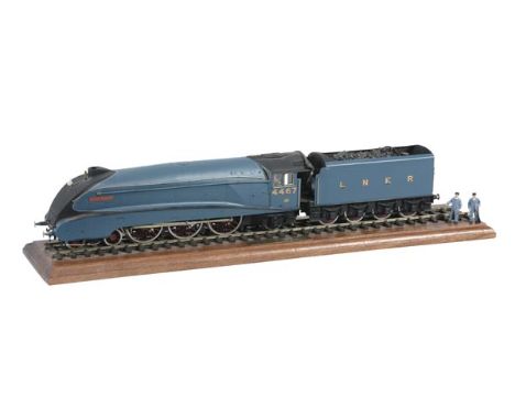 A scratch built model of an L.N.E.R. A4 Streamline locomotive No.4467 ‘Wild Swan’, built in 7mm scale by Major Walter Mayhew,