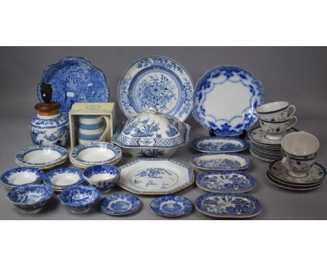 A Collection of Blue and White to Comprise Copeland Spode Italian Small Bowls, Willow Pattern Soap Dishes, Lidded Tureen, Roy