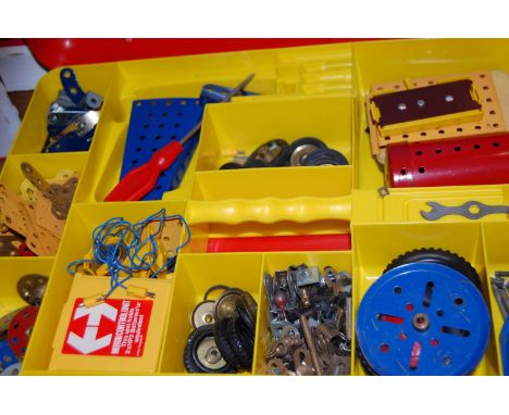 A box of mixed and loose and boxed diecast vehicles to include ERTL, Corgi, Dinky by Matchbox, Siku and others