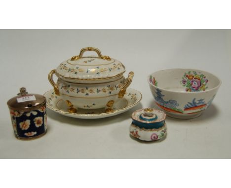 An early 19th century Derby sucrier on stand having gilt decoration together with 19th century Chinese style slop bowl, Imari