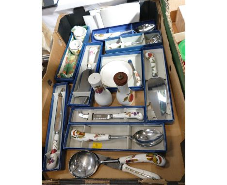 Quantity of Royal Worcester cake knives, slices, napkin rings etc.  This bladed product is not for sale to people under the a