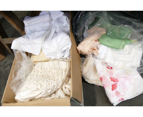 Box and bag of linen, tablecloths, curtains etc
