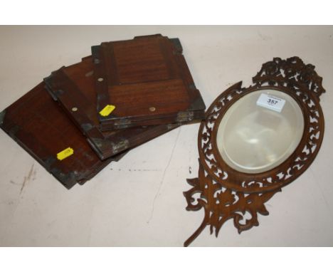 A TUNBRIDGEWARE INLAID PIERCED MAHOGANY MIRROR WITH FIGURAL INLAY TO REVERSE A/F TOGETHER WITH THREE WOODEN CAMERA PLATES