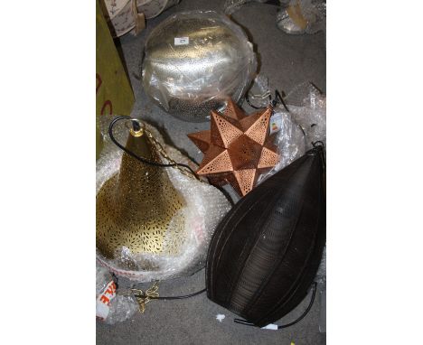 FOUR MODERN PENDANT LIGHT FITTINGS TO INCLUDE A STAR SHAPED EXAMPLE 