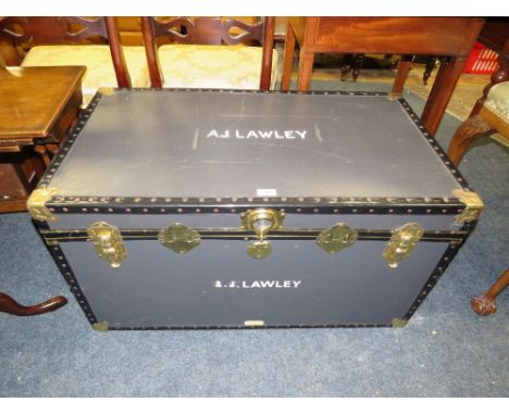 A BANDED TRAVELLING TRUNK W-91 CM