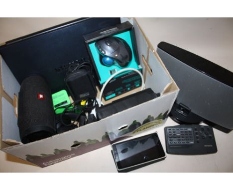 A BOX OF ELECTRICALS TO INCLUDE A TOSHIBA LAPTOP, JBL SPEAKER, BOSE SPEAKER ETC
