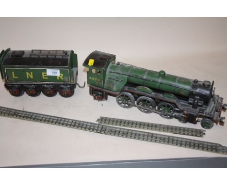 A LARGE MODERN RAILWAY INTEREST MODEL OF THE FLYING SCOTSMAN - LENGTH 65CM APPROX