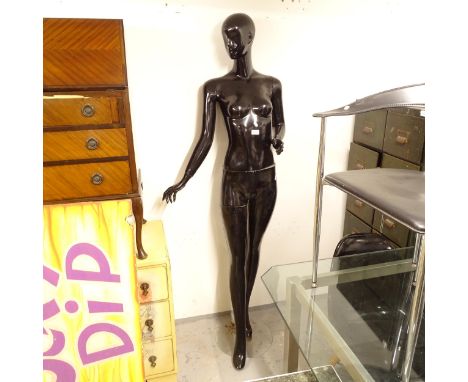 A full-size female shop mannequin, H180cm 
