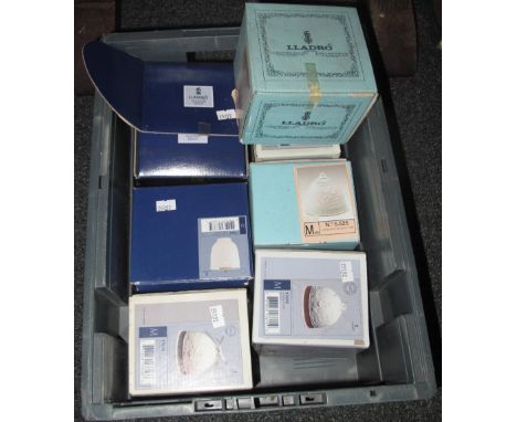 Box of Lladro Spanish porcelain bells in original boxes. (B.P. 24% incl. VAT)