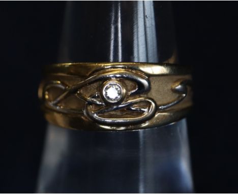 9ct Clogau gold ring. (B.P. 24% incl. VAT)  CONDITION REPORT: Ring size K 1/2