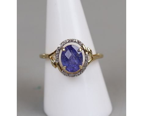 Gold tanzanite &amp; diamond ring - Approx size: Q