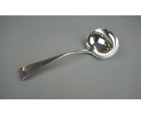 Hallmarked silver Georgian ladle 