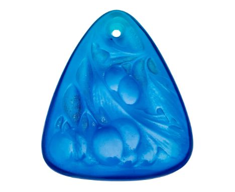  RENÉ LALIQUE (1860-1945) SORBIER PENDANT, NO. 1658 designed 1920blue, and white stainedmoulded LALIQUE 5cm (2in) high   