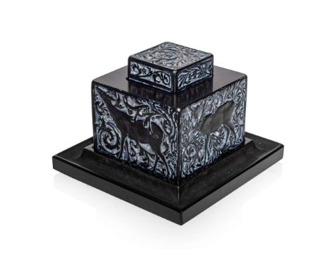  RENÉ LALIQUE (1860-1945) BICHES INKWELL, NO. 427 designed 1912black, and white stainedlater wheel-engraved R. LALIQUE FRANCE